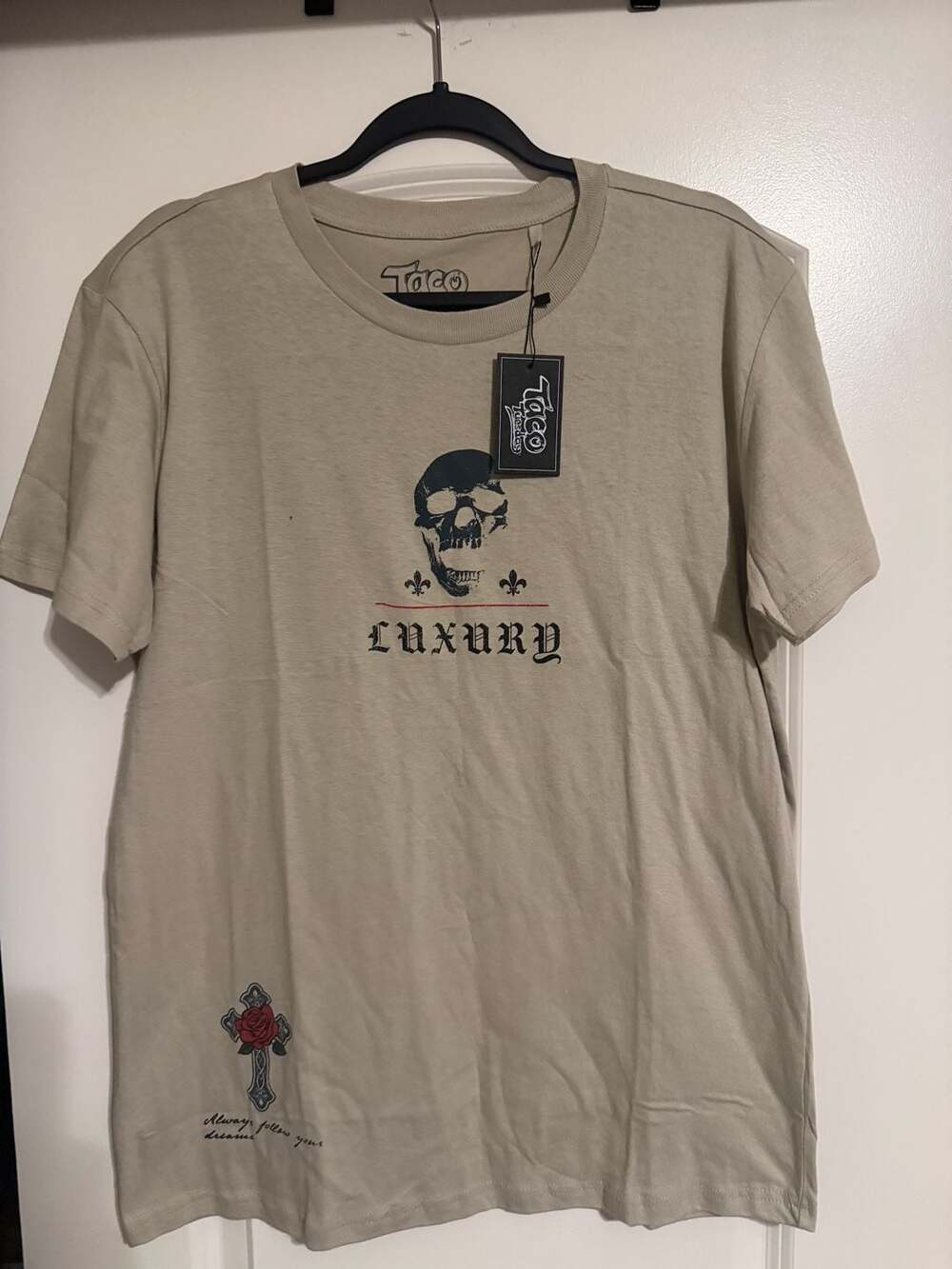 Taco Tuesday Luxury Skull Cross Rose Graphic T-Shirt Beige Men's Size M